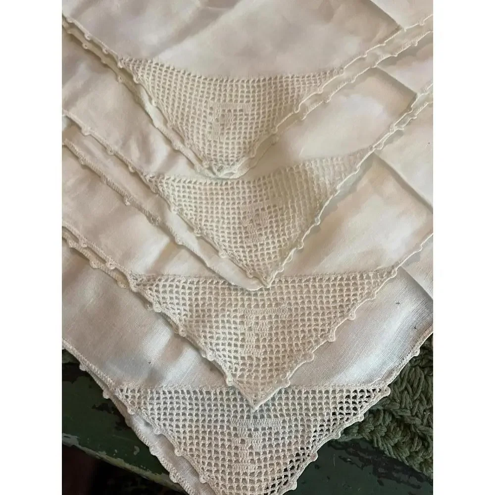 Vintage Lace Trimmed Napkin Set Monogramed “F” 12” X 13”